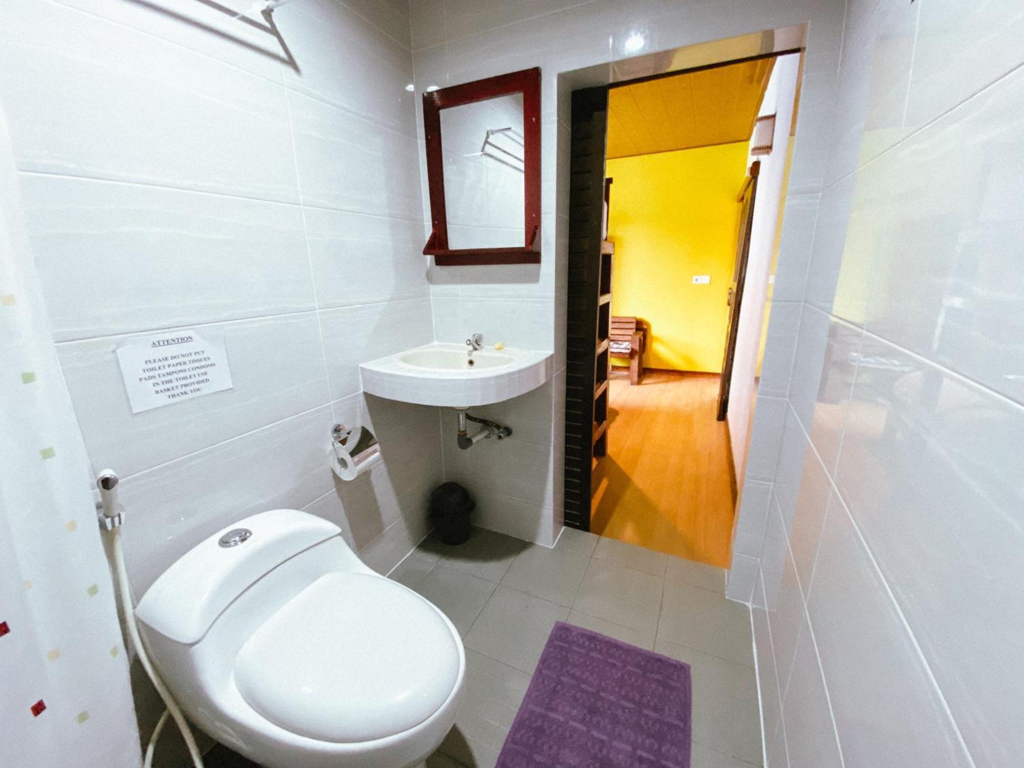 Jamburae Lodge Lagudri Habitación foto