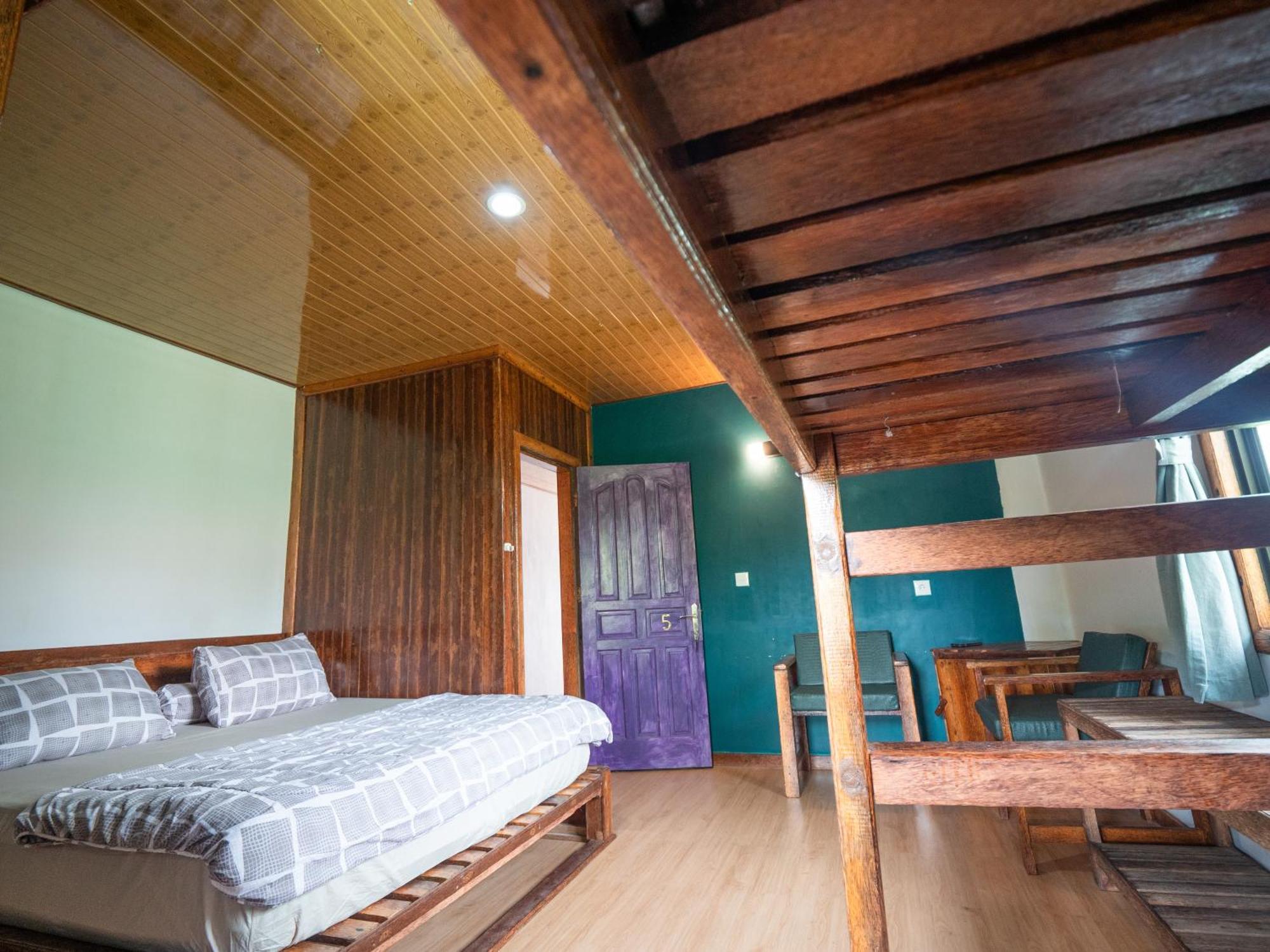 Jamburae Lodge Lagudri Habitación foto